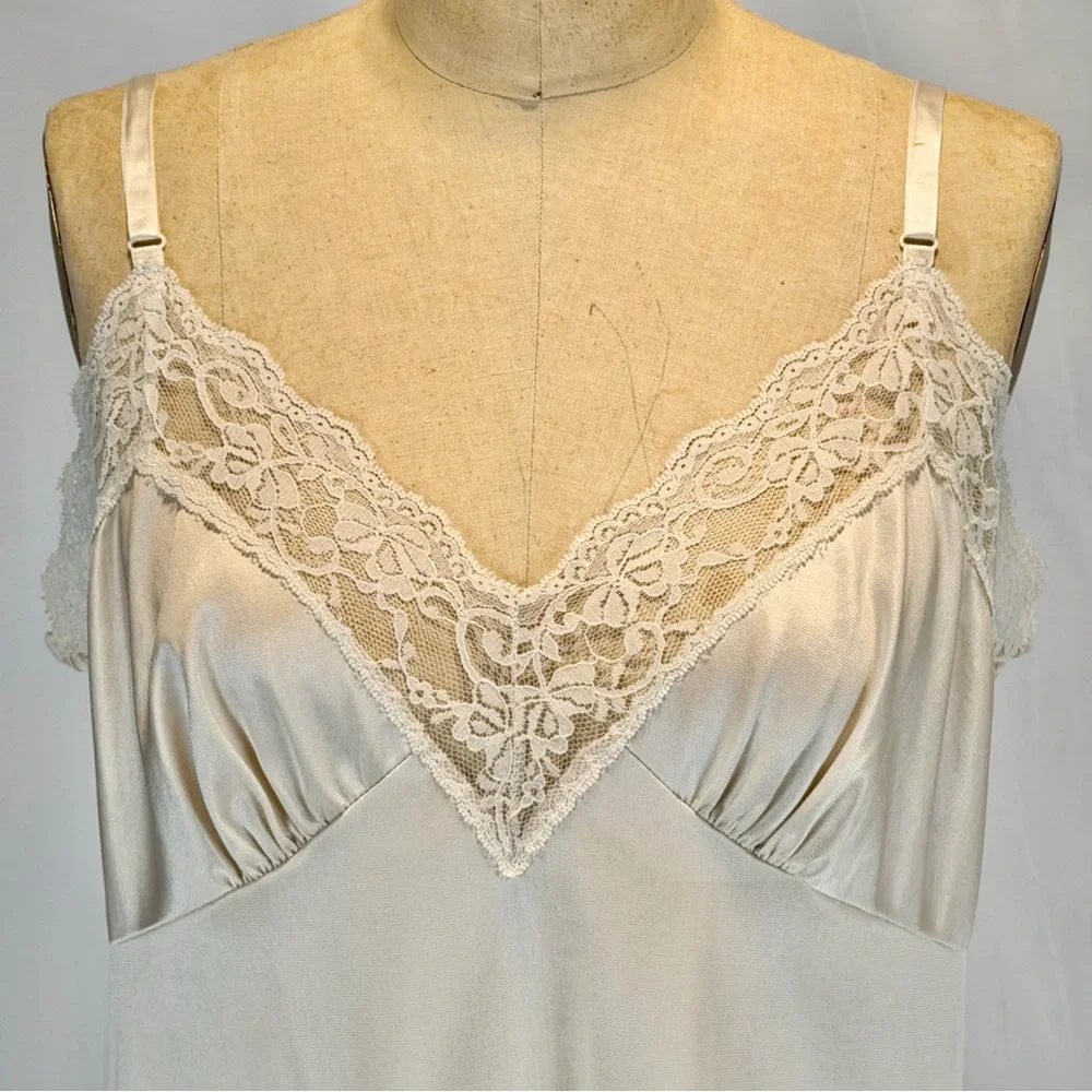 VINTAGE silky nylon lace full dress slip‎ midi chemise lingerie layer beige 70s